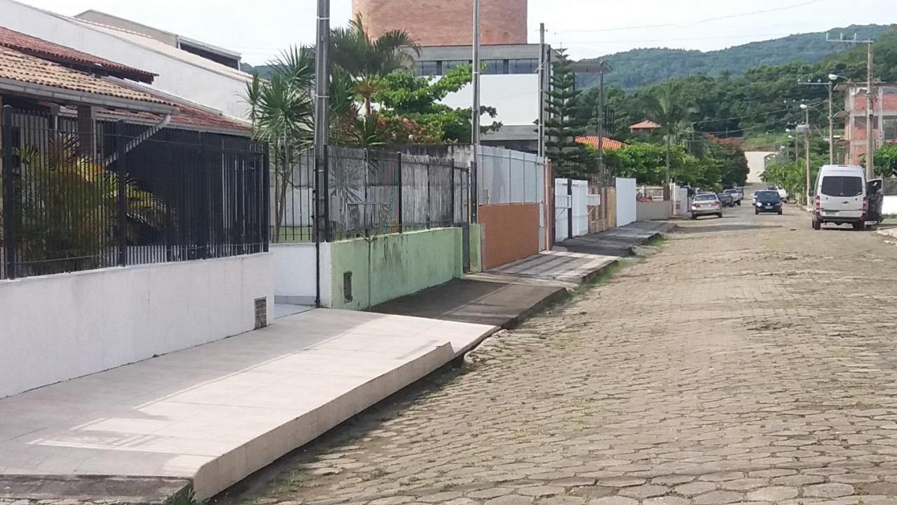Casa Temporada Beto Carrero Villa Penha  Exteriör bild
