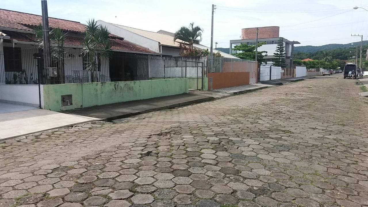 Casa Temporada Beto Carrero Villa Penha  Exteriör bild